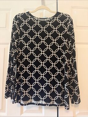 Chico's Black Long-Sleeve Top with White Chain-Link Print